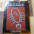ギフトアイテム25〜　洋書　「The Beauty of Navajo Jewelry」　1997年発行ペーパーブック