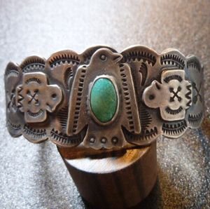 画像1: Used・Antique　サンダーバード&卍（スワスティカ）　ターコイズ付　バングル約16〜17・5cm用