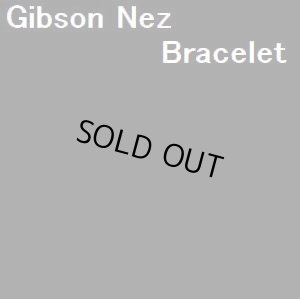 画像1: ナバホ　Gibson・Nez　トゥーファーキャスト　サンバースト&レッドコーラル付　バングル約16・5〜17cm用