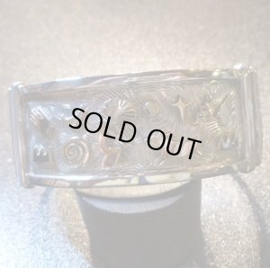 画像1: ナバホ　Arland・Ben　オーバレイ　ゴールドぺトログラフ　バングル約15・5〜16・5cm用