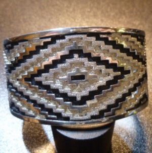 画像1: ナバホ　Dan・Jackson　ラグ柄オーバレイ　3・8cm幅バングル約16・5〜17・5cm用