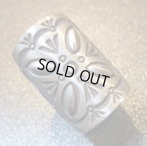 画像1: ナバホ　Herman・Smith　スタンプワーク　ボウガードデザイン　リング19・5号