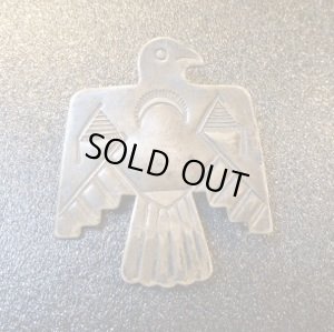 画像1: Used・Antique　コインシルバー　サンダーバード型ピンブローチ