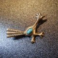 Used・Antique or Pawn　キャスト　ターコイズ付　ロードランナー型ピンブローチ