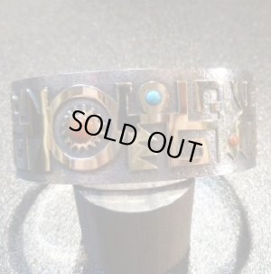 画像1: ナバホ　Norbert・Peshlakai　シルバー&ゴールドオーバレイ　ターコイズ&レッドコーラル付　バングル約16〜17cm用