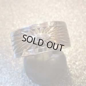 画像1: ナバホ　Howard・Nelson　オーバレイ　14Kゴールドサンバースト　シルバーバンドリング17・5号