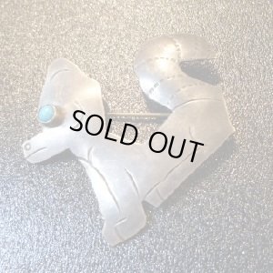 画像1: Used・Antique or Pawn　スタンプワーク　犬?型ピンブローチ