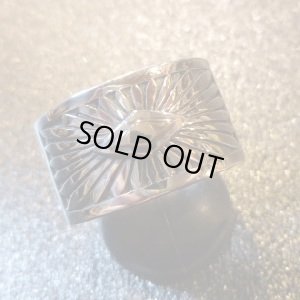 画像1: ナバホ　Howard・Nelson　オーバレイ　シルバー&14Kゴールドアクセント　サンバースト　1・3cm幅リング22・5号