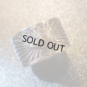 画像1: ナバホ　Howard・Nelson　オーバレイ　シルバー&14Kゴールドアクセント　サンバースト　1・3cm幅リング20号