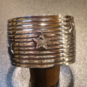 画像1: ナバホ　Andy・Cadman　12ライン&5スターアップリケ　バングル約4・2cm幅約16〜16・5cm用