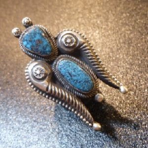 画像1: ナバホ　Calvin・Martinez　インゴットシルバー　キングマンターコイズ付　バグモチーフリング19号