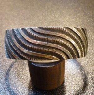 画像1: ナバホ　Harrison・Jim　インゴットシルバー　チゼルワーク　バングル約16・5〜18cm用