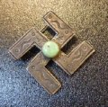 Used・代Antique　スタンプワーク　卍（スワスティカ）　ターコイズ付　ピンブローチ