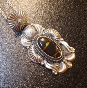 画像1: ナバホ　Delbert・Gordon　コンチョアップリケ　ブラックジャックターコイズ付　TOP
