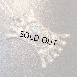 画像1: ナバホ　Ivan・Howard　ワイヤーワーク&アップリケ　ビスビーターコイズ付　TOP