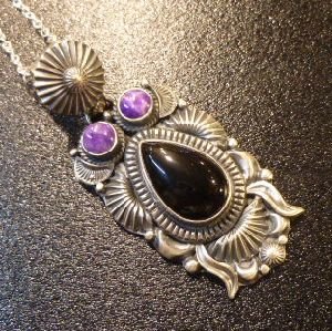 画像1: ナバホ　Delbert・Gordon　コンチョアップリケ　ブラックオニキス&スギライト付　TOP