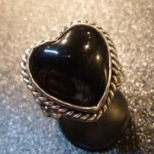 画像1: ナバホ　Sunshine・Reeves　スタンプワーク　ハート型ブラックオニキス付　リング14号