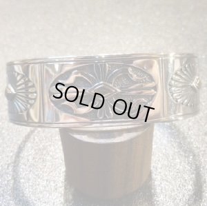 画像1: ナバホ　Howard・Nelson　別注サンバースト&ケトー　ゴールドアクセント　バングル約16・5〜17・5cm用