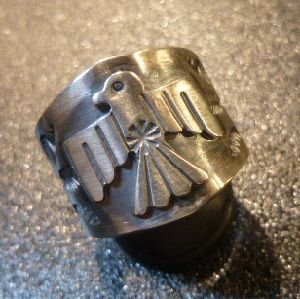 画像1: ナバホ　Sunshine・Reeves　スタンプワーク&サンダーバード　リング25号