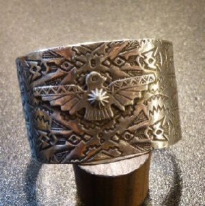 画像1: Used・Antique　スタンプワーク　サンダーバード&etc　バングル約15〜16・5cm用