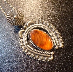 画像1: ナバホ　Delbert・Gordon　スタンプワーク×アップリケ　スパイニーオイスターシェル付　ナジャTOP