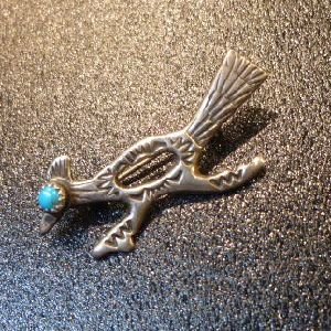 画像1: Used・Antique or Pawn　キャスト　ターコイズ付　ロードランナー型ピンブローチ
