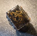 ナバホ　Marco・Begaye　オーバレイ　ブラックジャックターコイズ&ゴールドアクセントetc付　シルバーリング22号