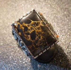 画像1: ナバホ　Marco・Begaye　オーバレイ　ブラックジャックターコイズ&ゴールドアクセントetc付　シルバーリング22号