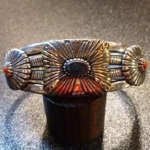 画像1: ナバホ　Marco・Begaye　オーバレイ　アパッチブルーターコイズ付　バングル約16・5〜17・5cm用